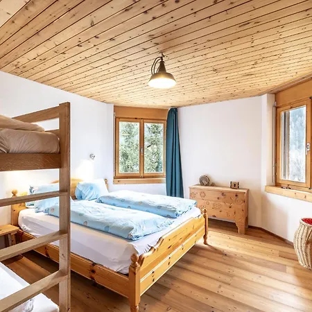 Chasa Serras Kuemin * Scuol